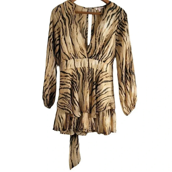 LUXXEL ANIMAL PRINT RUFFLE BEIGE & BLACK ROMPER LONGSLEEVE  V-NECK SIZE S WOMENS - Picture 1 of 9